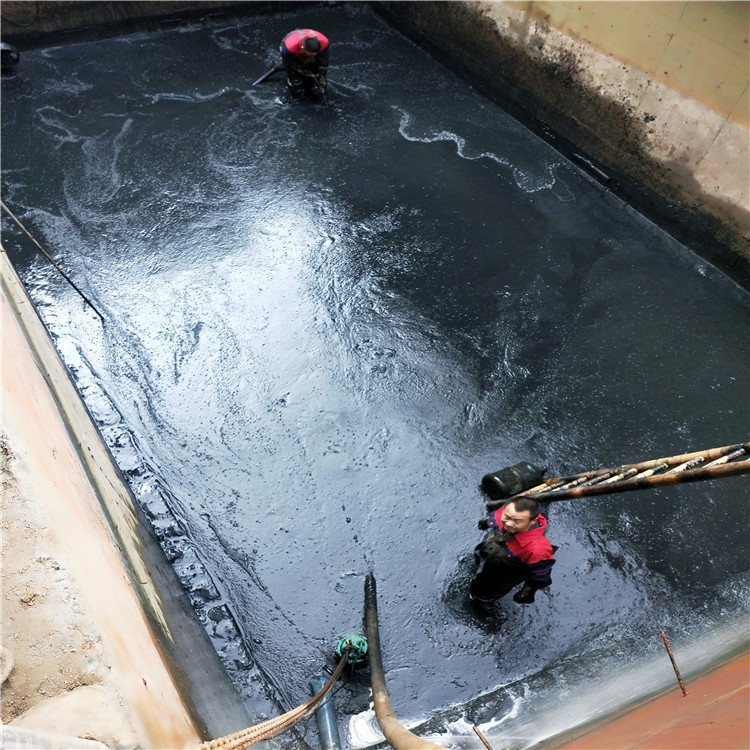 提蒙乡废水池清理