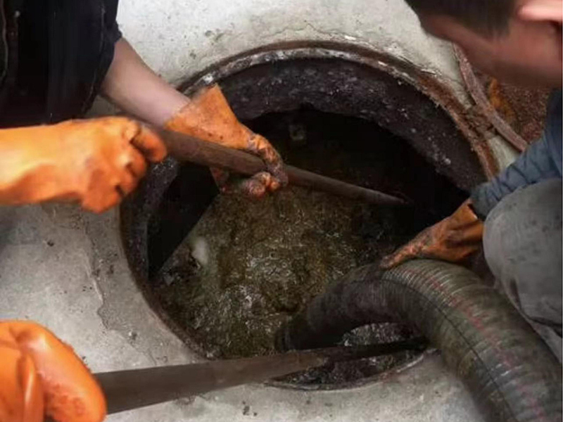 提蒙乡清理化粪池时如何避免沼气的危害?